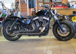 XL1200X Fourty eight